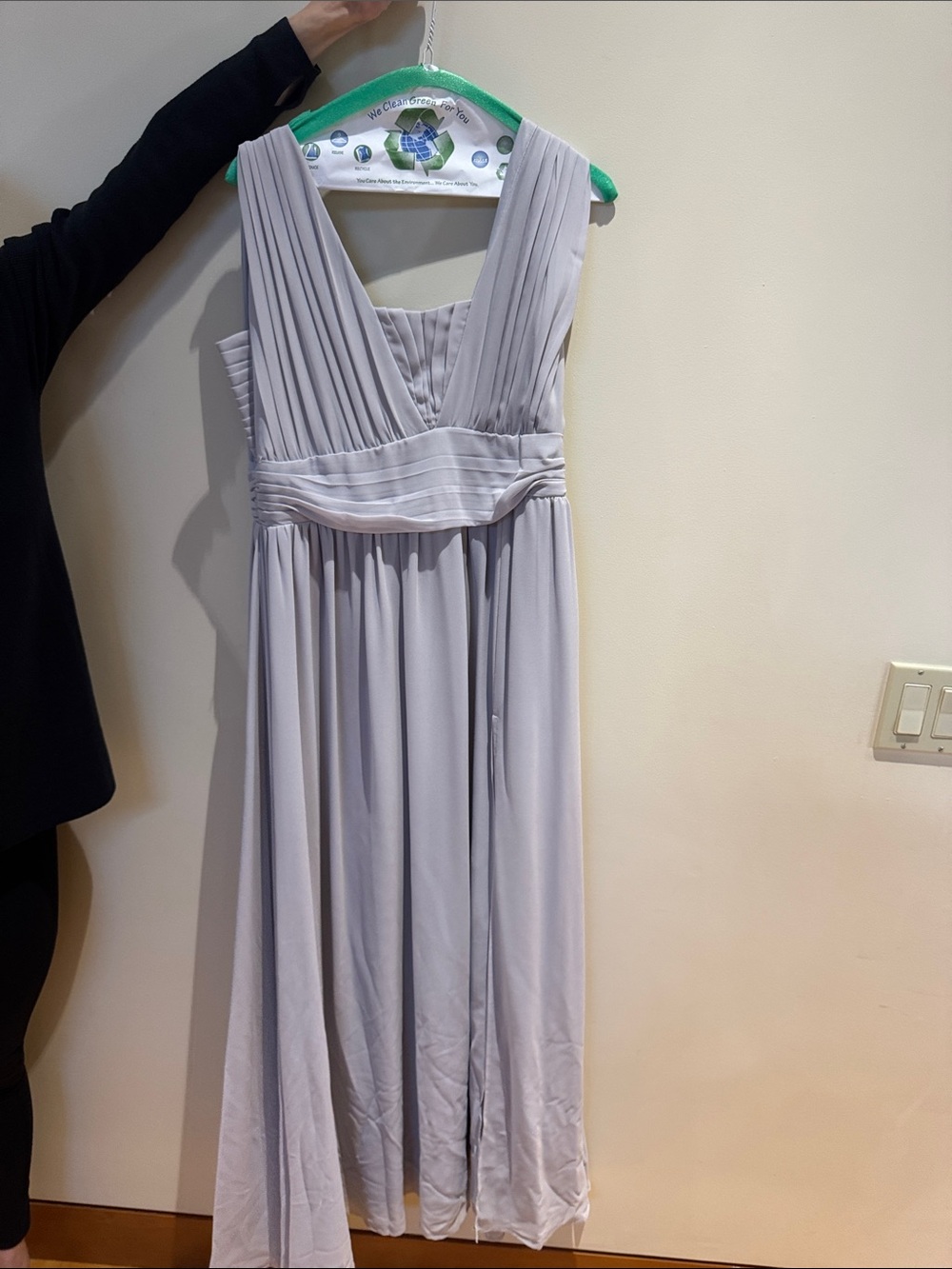 Lulu's Light Gray Pleated V-Neck Maxi Dress